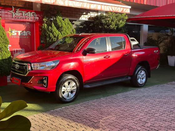 TOYOTA HILUX 2.8 SR 4X4 CD 16V DIESEL 4P AUTOMÁTICO